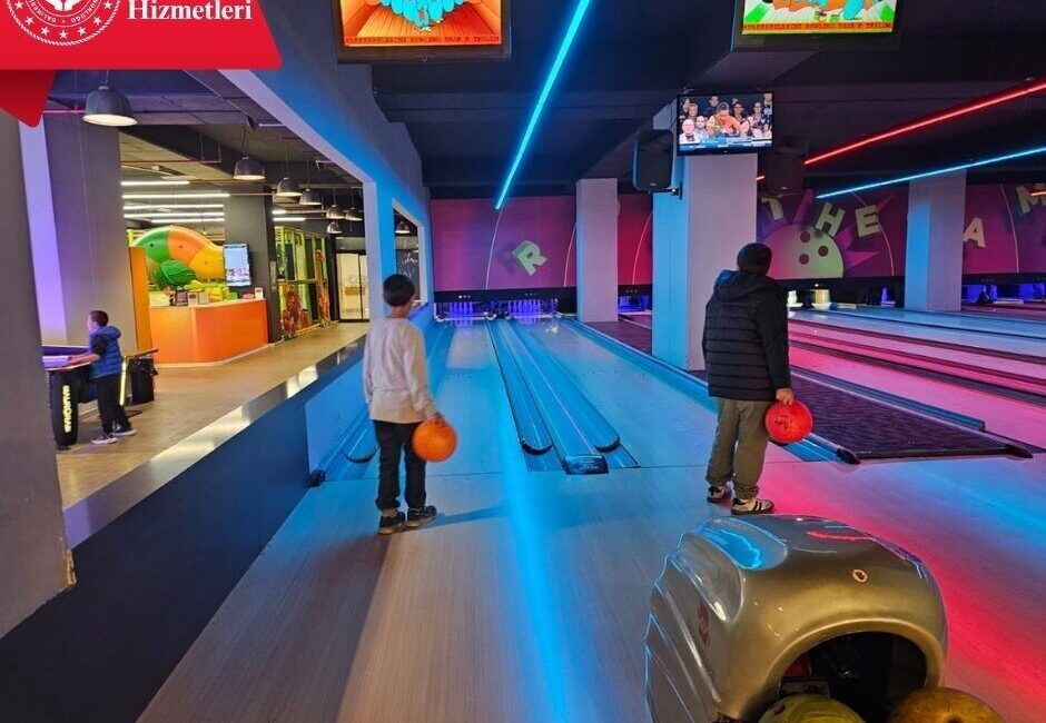 2025 Aile Yılı Kapsamında Çocuk Evleri Sitesi’nde Oyun ve Etkinliklerle Dolu Bir Ara Tatil Geçirildi 2025 Aile Yılı etkinlikleri kapsamında, Bandırma Hicri Ercili Çocuk Evleri