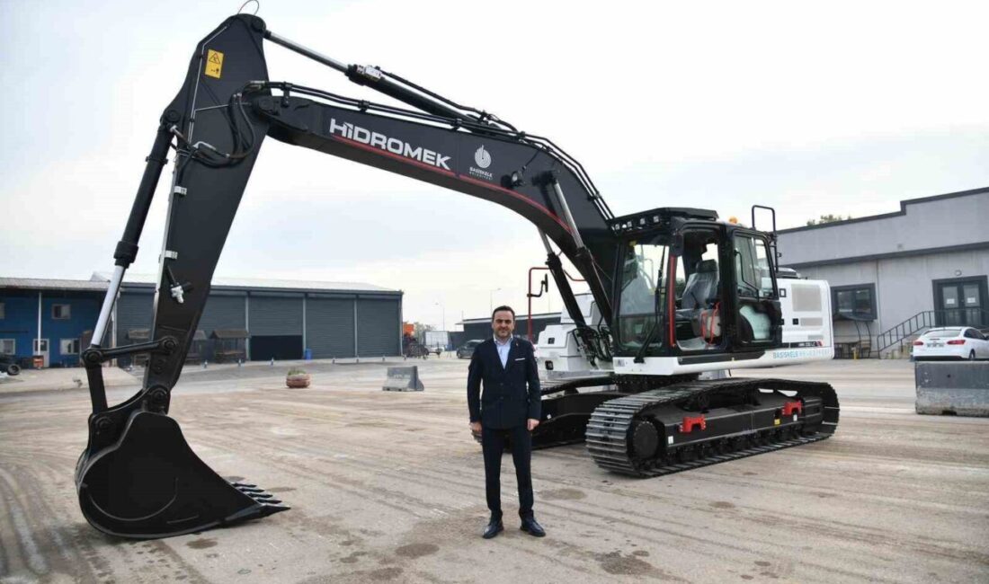 Başiskele Belediyesi, yeni bir ekskavatör alarak iş makinesi filosunu genişletti.