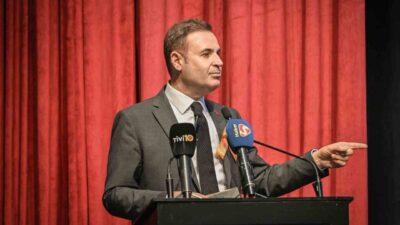 Balıkesir Büyükşehir Belediye Başkanı Ahmet Akın, 20 ilçede gençlerin spora