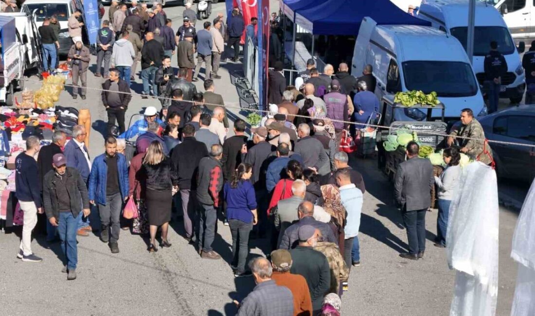 Aydın Büyükşehir Belediyesi, Ata Tohumlarıyla Geleceği Şekillendirmek İçin Fide Dağıtımına Devam Ediyor Aydın Büyükşehir Belediyesi, Ata Tohumlarının korunması amacıyla başlattığı çalışmalara devam