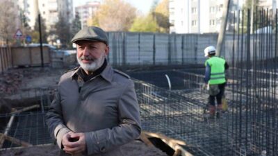 Kocasinan Belediye Başkanı Ahmet Çolakbayrakdar, Erciyesevler Mahallesi'nde yapımı başlayan 7