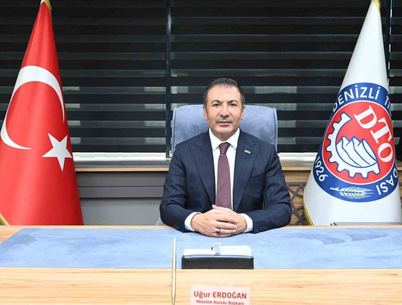 Denizli Ticaret Odası Başkanı Uğur Erdoğan, 24 Kasım Öğretmenler Günü'nde