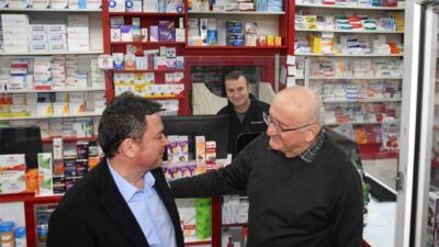 Osmangazi Belediye Başkanı Erkan Aydın, İstiklal Mahallesi'ni ziyaret ederek vatandaşların