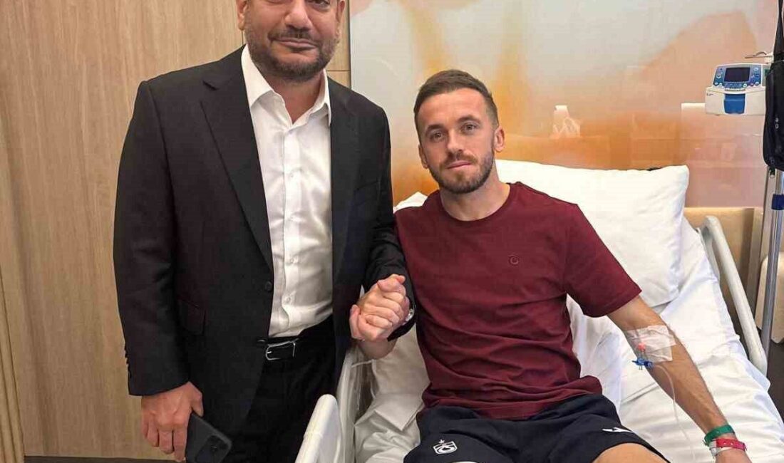 Ertuğrul Doğan, Edin Visca’ya Geçmiş Olsun Dileklerini İletti Trabzonspor Kulübü Başkanı Ertuğrul Doğan, sakatlık sonrası başarılı bir ameliyat