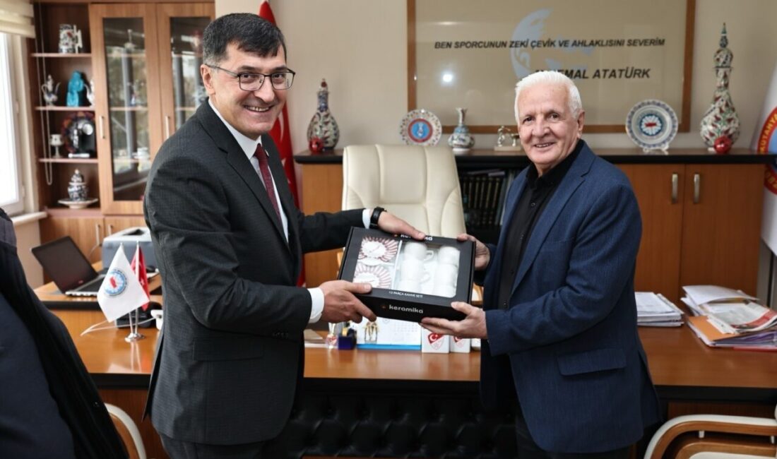 Kütahya Belediye Başkanı Eyüp Kahveci, amatör spor kulüplerinin önemini vurgulayarak,