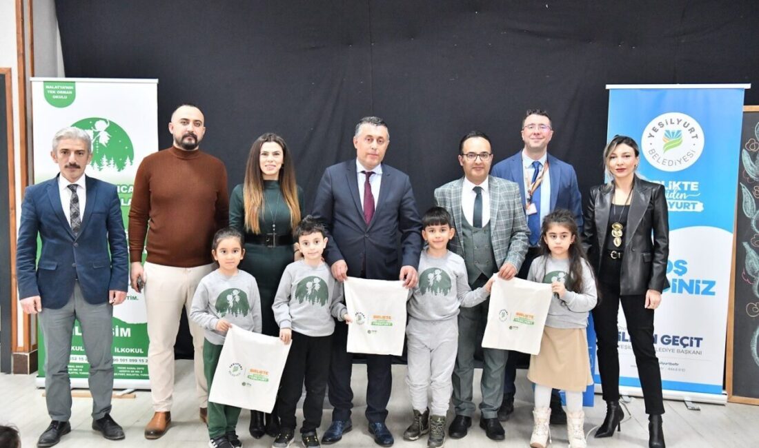 Yeşilyurt Belediyesi, Prof. Dr. İlhan Geçit liderliğinde, 7,300 öğrenciye "Sıfır