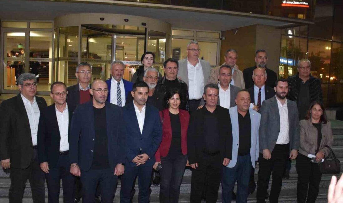 Kuşadası Belediye Başkanı Ömer Günel, Aydın Büyükşehir Belediyesi'nin mezarlık hizmetlerini