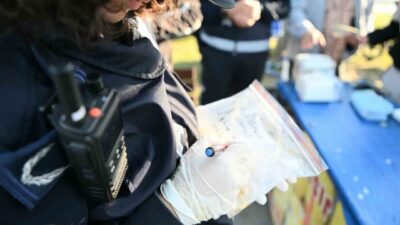 Kuşadası Belediyesi, Başkan Ömer Günel’in talimatı ile sokak lezzetleri satışı