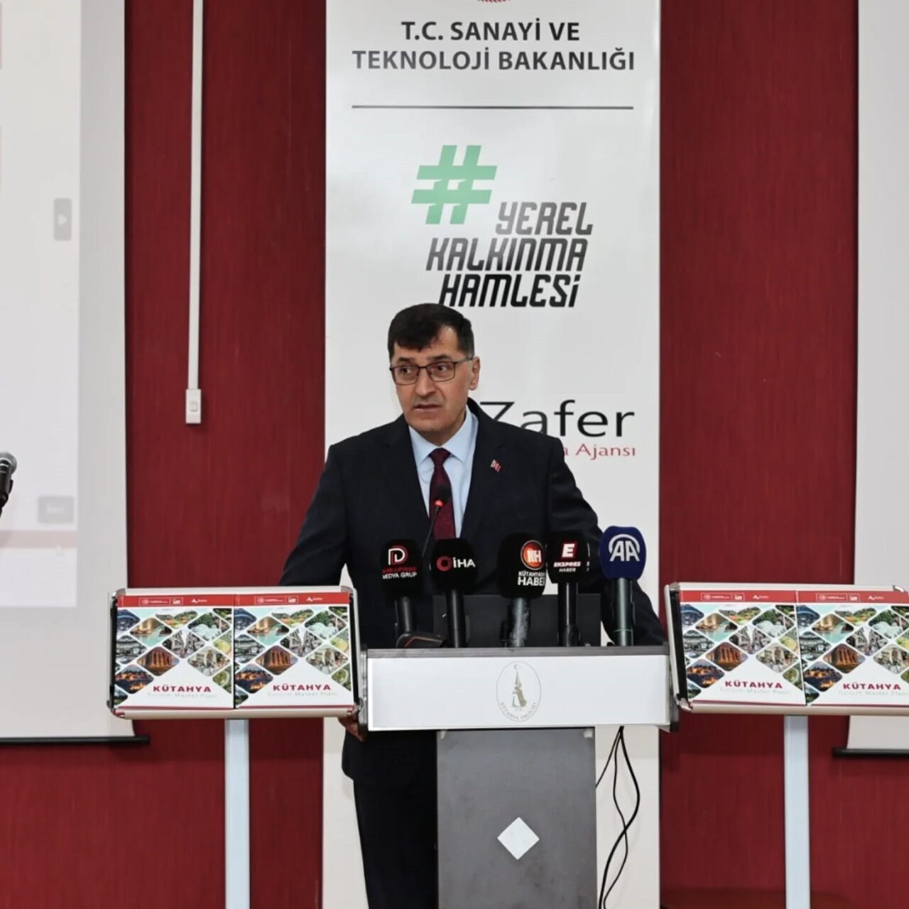 Kütahya Belediye Başkanı Eyüp Kahveci, Turizm Master Planı Lansman Toplantısı'na