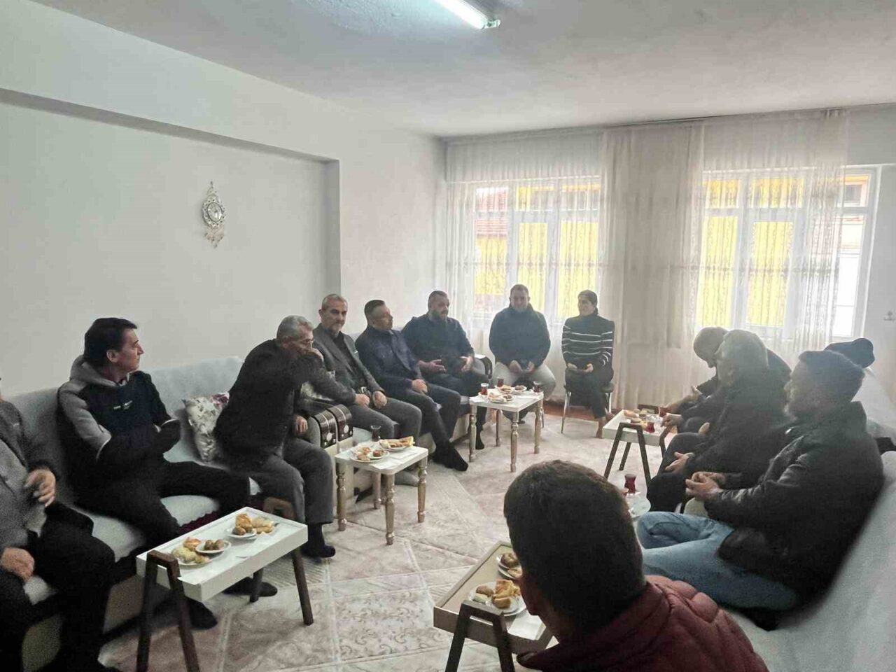 MHP Kayseri İl Başkanı Enes Ertuğrul Kalın, "Komşum Derdin Derdindir"