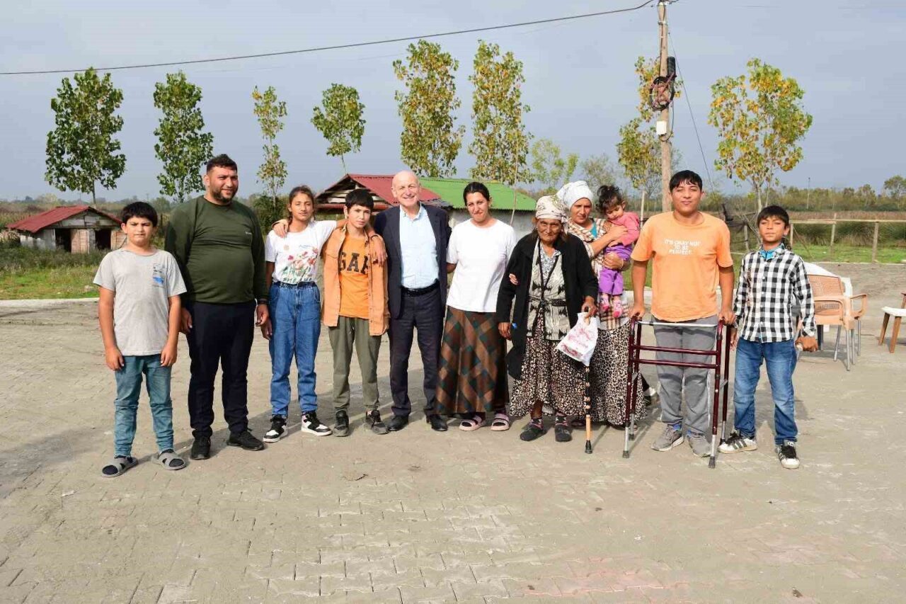 Samsun'un Terme Belediye Başkanı Şenol Kul, Çangallar Mahallesi'nde gerçekleştirilen buluşmada