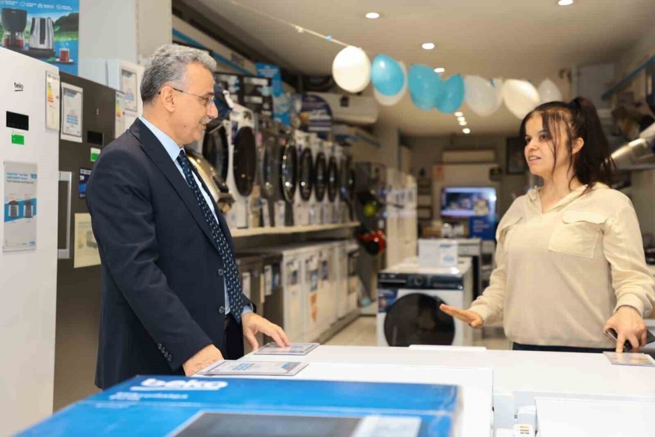 İlkadım Belediye Başkanı İhsan Kurnaz, esnaf ve vatandaşlarla düzenlediği buluşmalarda