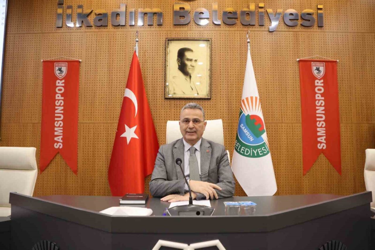 İlkadım Belediye Başkanı İhsan Kurnaz, Kasım Ayı Kapanış Toplantısı'nda, meclis