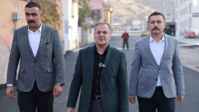 Hacılar Belediye Başkanı Bilal Özdoğan, Aşağı Mahalle Dereboğazı Caddesi'nde tamamlanan