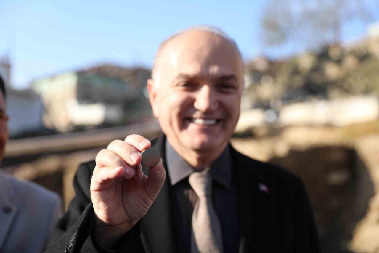 Düzce Belediye Başkanı Dr. Faruk Özlü, şehrin gelişimi için kentsel