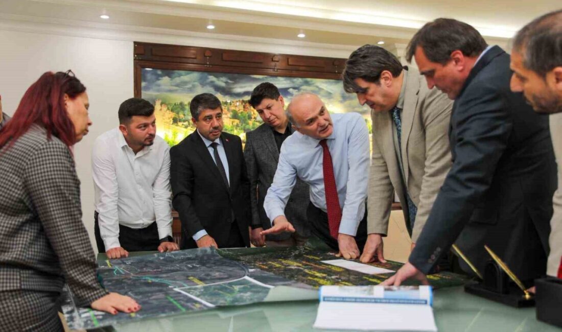 Düzce Belediye Başkanı Özlü, İSKİ ile Yatırım Süreçlerini Değerlendirdi Düzce Belediye Başkanı Dr. Faruk Özlü, İSKİ yetkilileri ile yaptığı