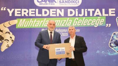 Canik Belediye Başkanı İbrahim Sandıkçı, muhtarlık hizmetlerinde dijital dönüşüm çalışmalarını