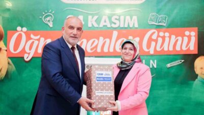 Samsun Canik Belediye Başkanı İbrahim Sandıkçı, Öğretmenler Günü'nde yerel öğretmenleri