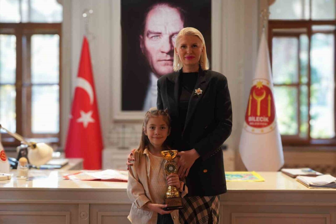 Bilecik Belediye Başkanı Melek Mızrak Subaşı, 29 Ekim Cumhuriyet Bayramı