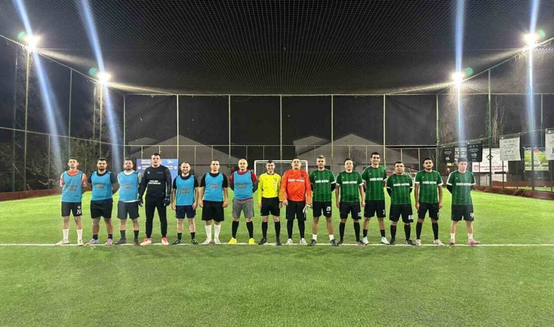 Denizli'de, Nikferliler ve Barzalılar Derneği tarafından düzenlenen 2. Nikferliler Halı