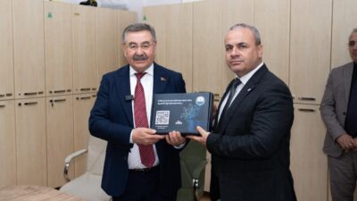 Gölbaşı Belediye Başkanı Yakup Odabaşı, 24 Kasım Öğretmenler Günü'nde öğretmenlerle