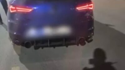 Batman'da Emniyet Müdürlüğü, abartı egzoz kullanan sürücülerle ilgili denetimler yaptı.