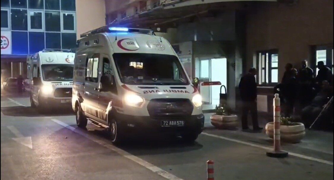 Batman Güney Çevre Yolu'nda kontrolden çıkarak takla atan otomobilin kazasında