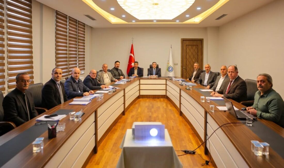 Vali Eldivan, 2026 Yılı Bütçe Görüşmelerine Katılarak Yatırım ve Hizmetleri Değerlendirdi Bayburt Valisi Mustafa Eldivan, İl Genel Meclisi’nin 2026 bütçe görüşmelerine