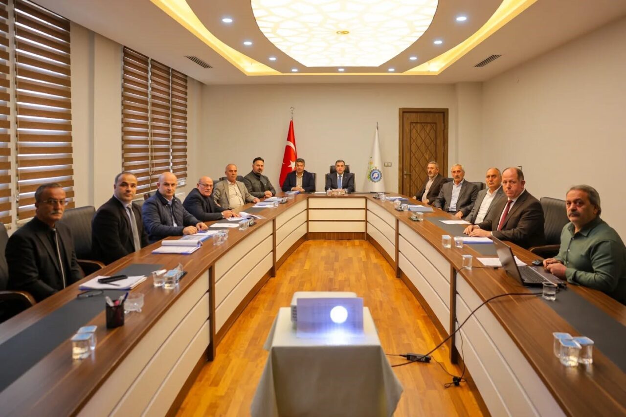 Bayburt Valisi Mustafa Eldivan, İl Genel Meclisi’nin 2026 bütçe görüşmelerine