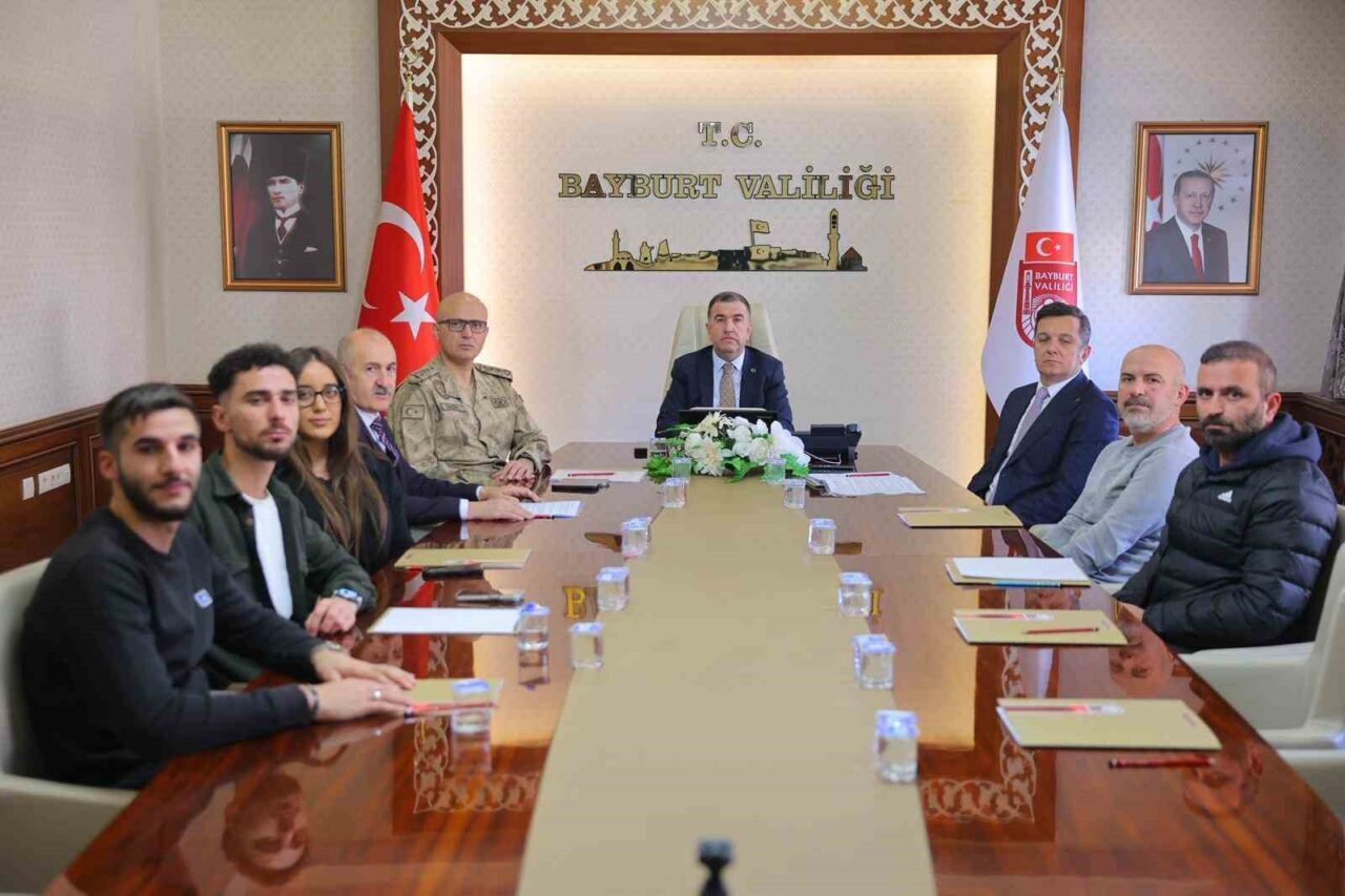 Bayburt’ta asayiş ve güvenlik durumunun masaya yatırıldığı toplantı yapıldı