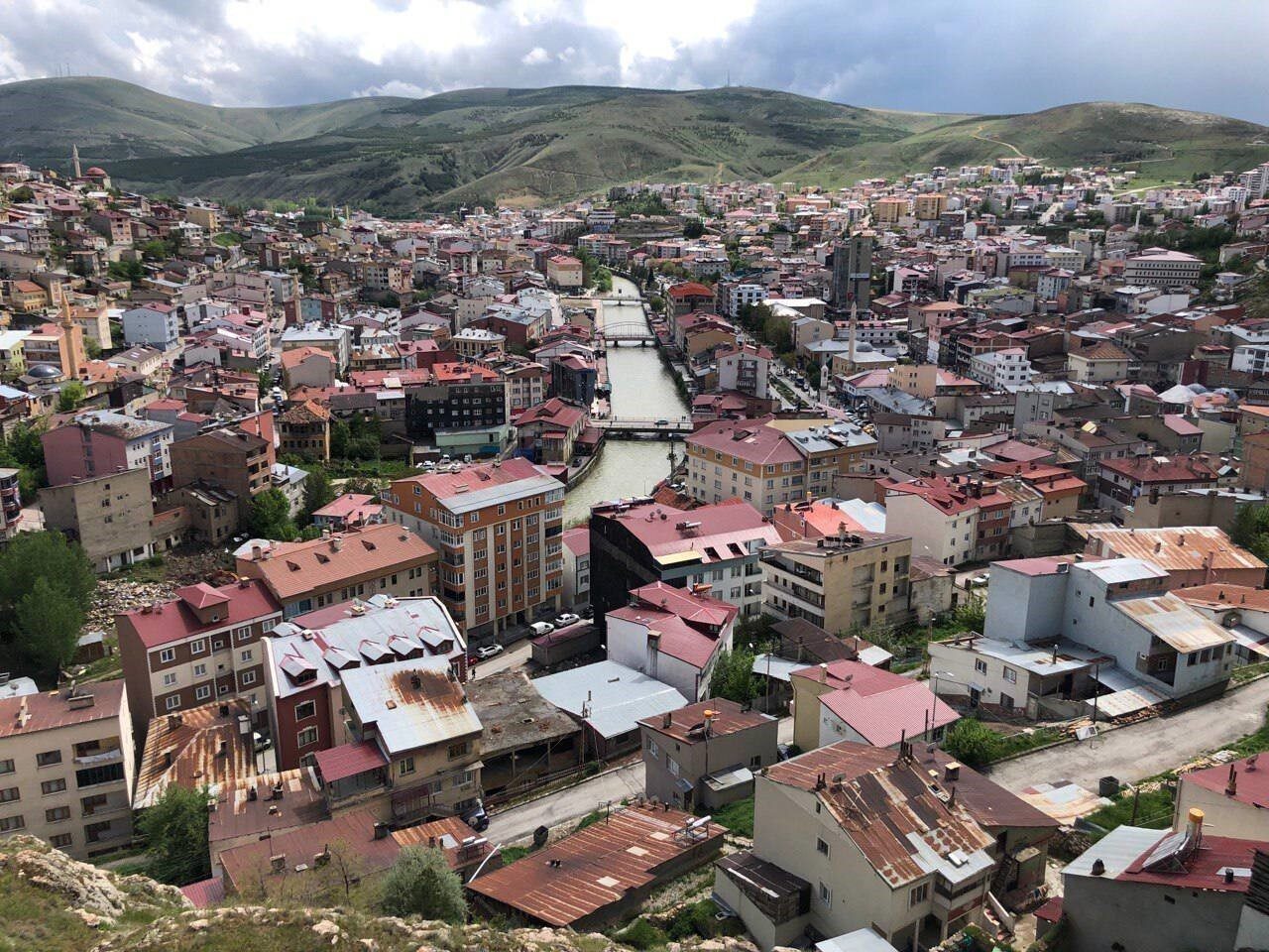 TÜİK verilerine göre, Bayburt’ta Ekim 2025'te 135 konut satıldı. Türkiye