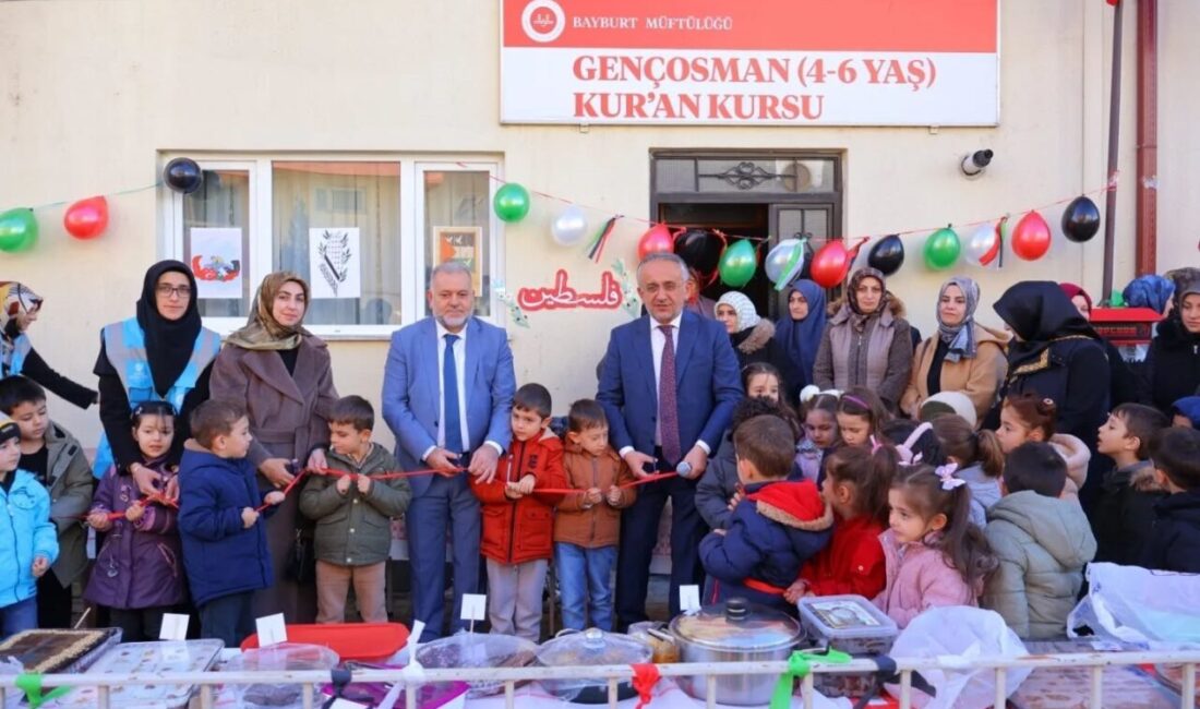Bayburt İl Müftülüğü, Filistin için hayır çarşısı etkinliği gerçekleştirdi. İl