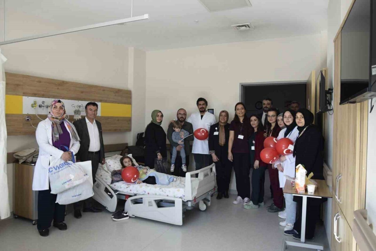 Bayburt Devlet Hastanesi, Dünya Hasta Hakları Günü'nü kutlayarak hasta ve