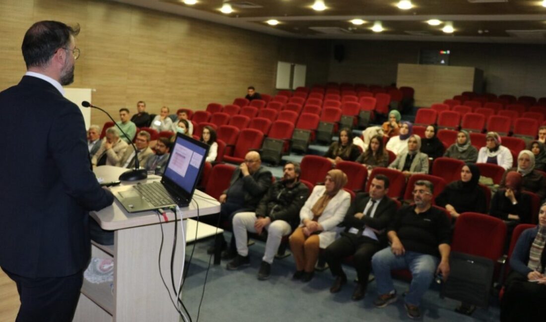 Bayburt’ta Sağlık Çalışanlarına Yönelik Değerlendirme Eğitimi Düzenlendi Bayburt'ta sağlık hizmet kalitesini artırmak için 'Sağlık Tesisleri Değerlendirme Standartları