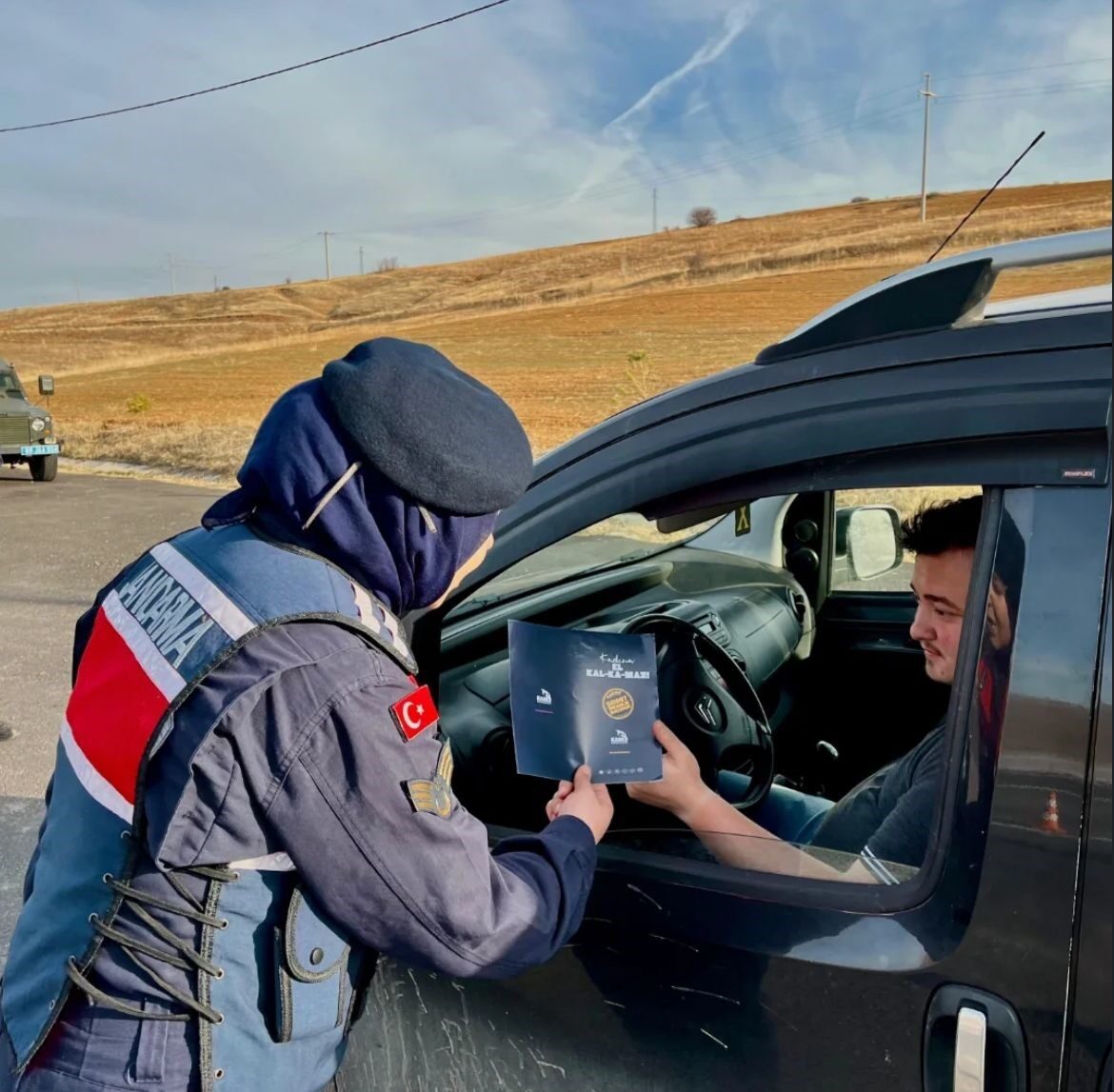 Bayburt’ta Kadına Yönelik Şiddetle Mücadele Günü’nde Sürücülere Bilgilendirme Etkinliği Düzenlendi