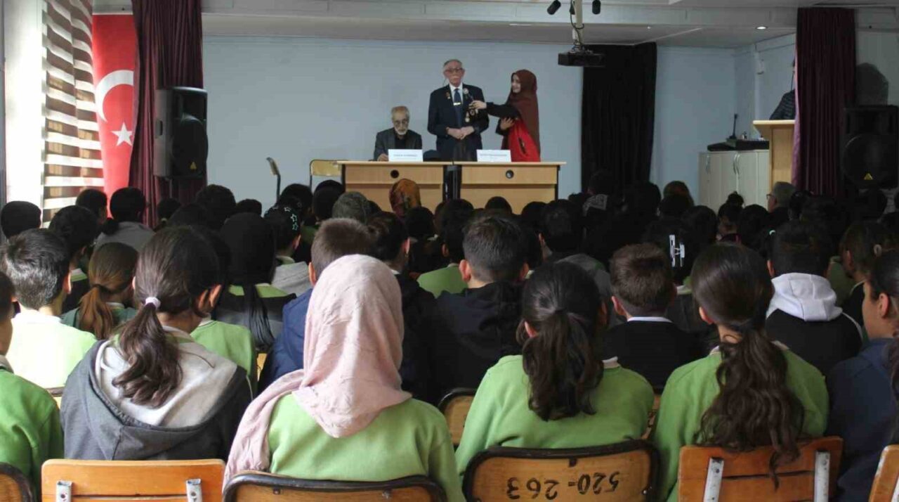 Bayburt Aile Sosyal Hizmetler İl Müdürlüğü'nün düzenlediği 'Vatan ve Kahraman