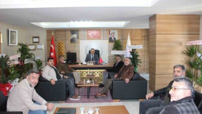 Bitlis Aktif Yerel Gazeteciler Derneği (BAYGADER) üyeleri, yeni atanan Bitlis