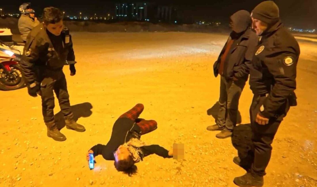 Aksaray'da sokakta düşmüş bir kadın, bekçilerin yardım tekliflerine sert tepki