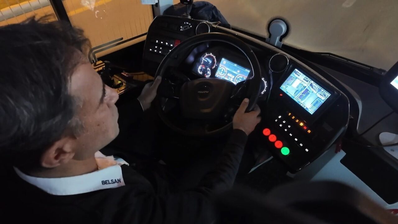 Şanlıurfa Büyükşehir Belediyesi, 30 Kasım Dünya Şoförler Günü'nü kutlamak amacıyla