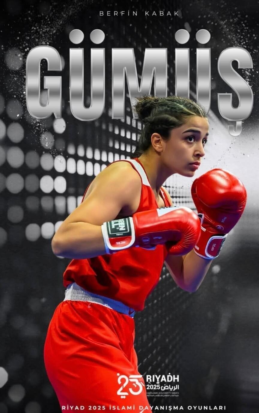Antalyalı boksör Berfin Kabak, 3-11 Kasım tarihlerinde Riyad'da düzenlenen İslami