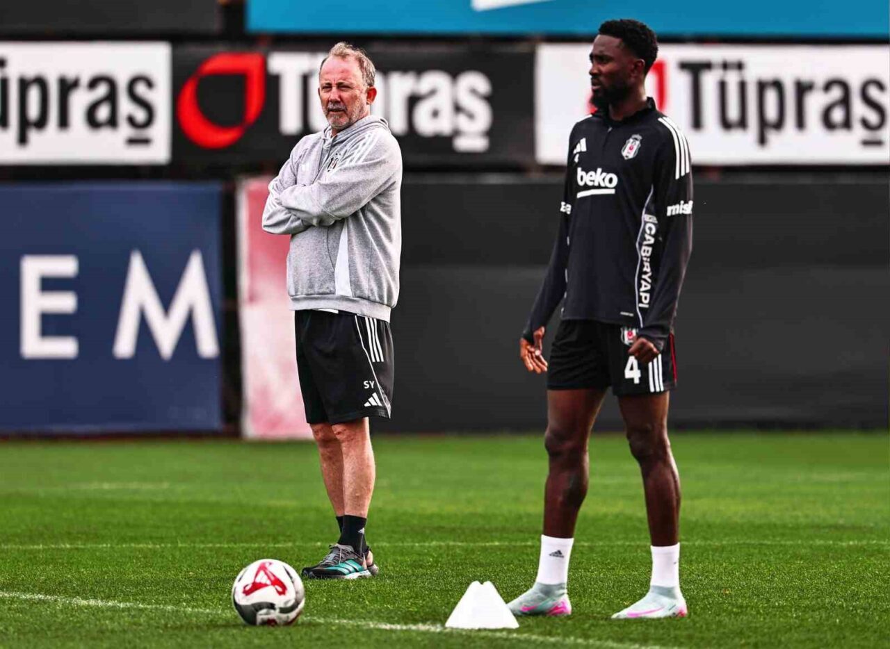 Beşiktaş, Süper Lig’in 12. haftasında Antalyaspor ile oynayacağı maç için