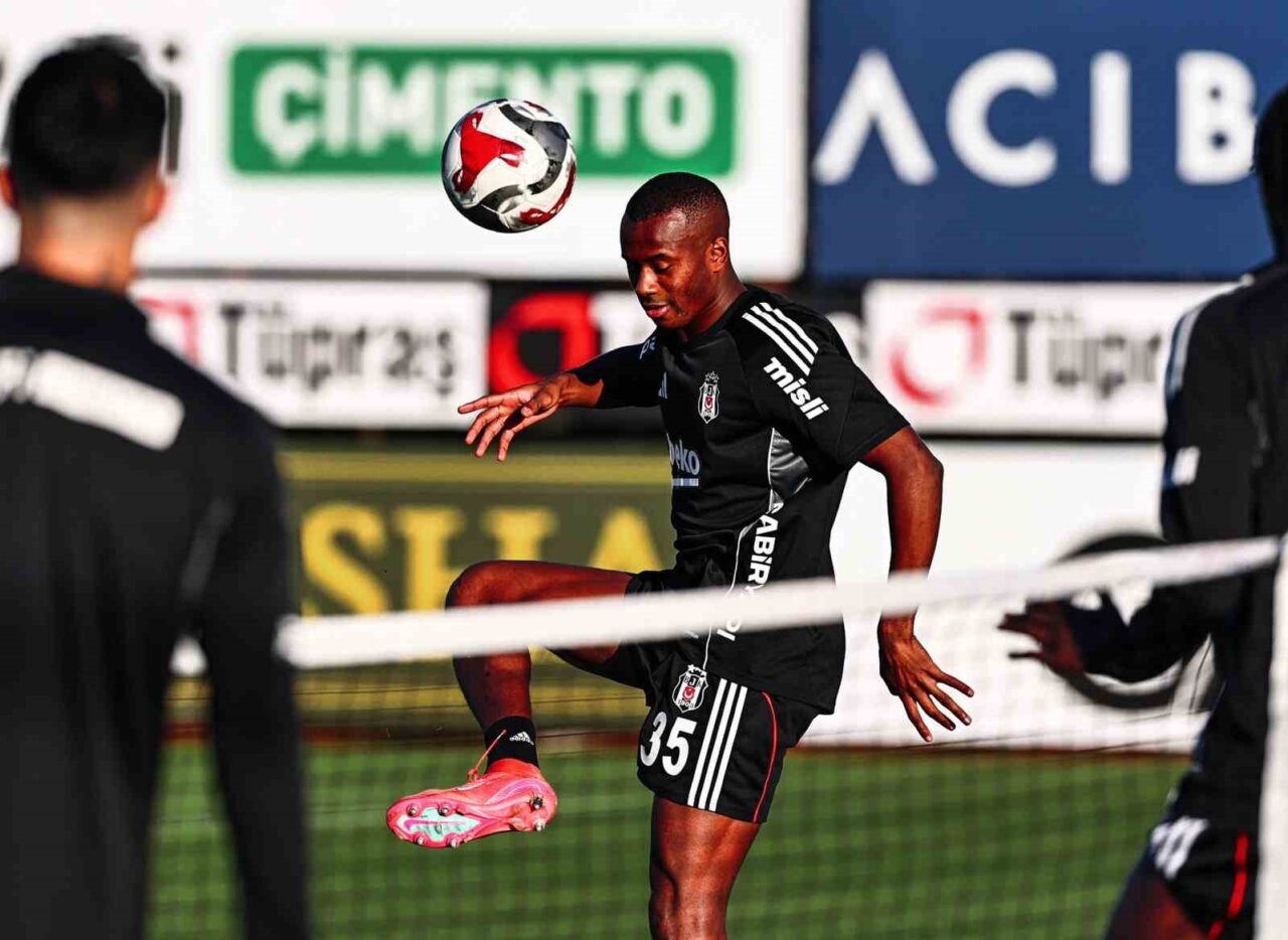 Beşiktaş, Trendyol Süper Lig 13. haftası hazırlıkları çerçevesinde Samsunspor'la oynayacağı