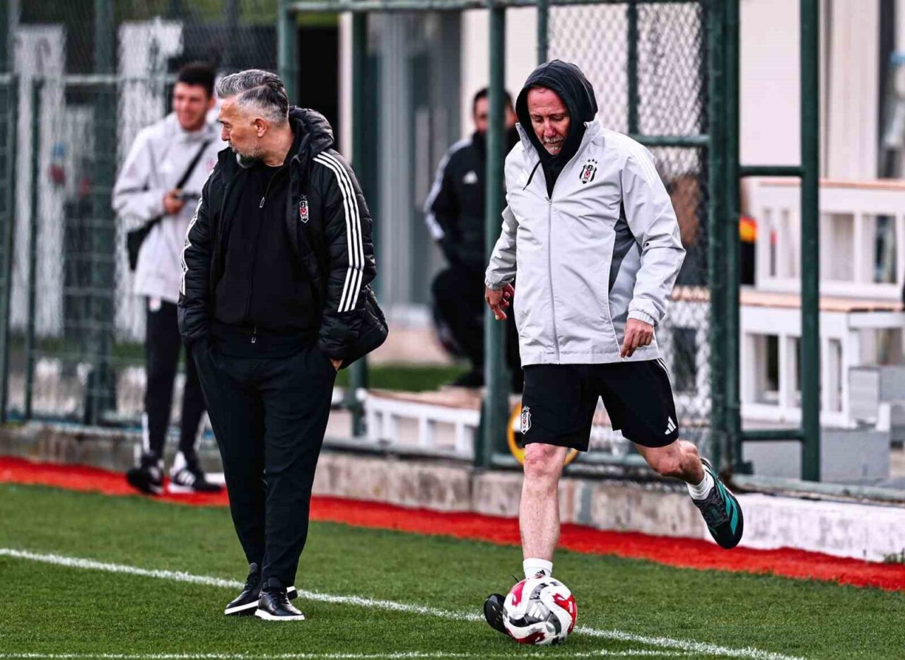 Beşiktaş, Süper Lig'in 13. haftasında Samsunspor ile oynayacağı maçın antrenmanlarına