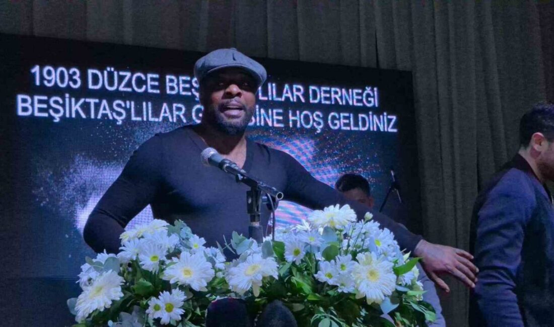 Düzce'de 1903 Beşiktaşlılar Derneği'nin düzenlediği etkinlikte siyah-beyazlı taraftarlar bir araya