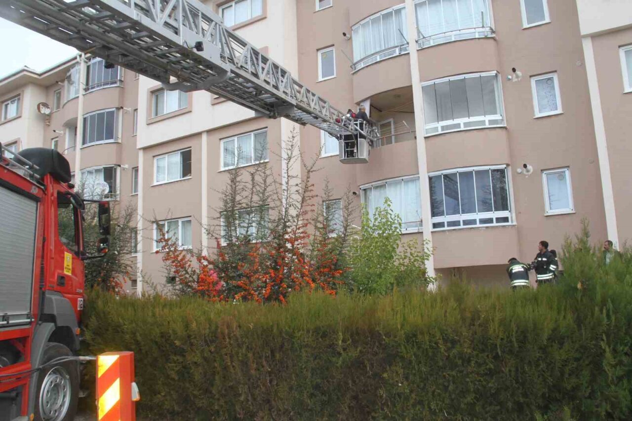 Beyşehir’deki Apartmanda Yangın Paniği: İtfaiye Hızla Müdahale Etti