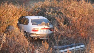 Konya'nın Beyşehir ilçesinde, M.Ç. (65) yönetimindeki otomobil, direksiyon hakimiyetinin kaybolması