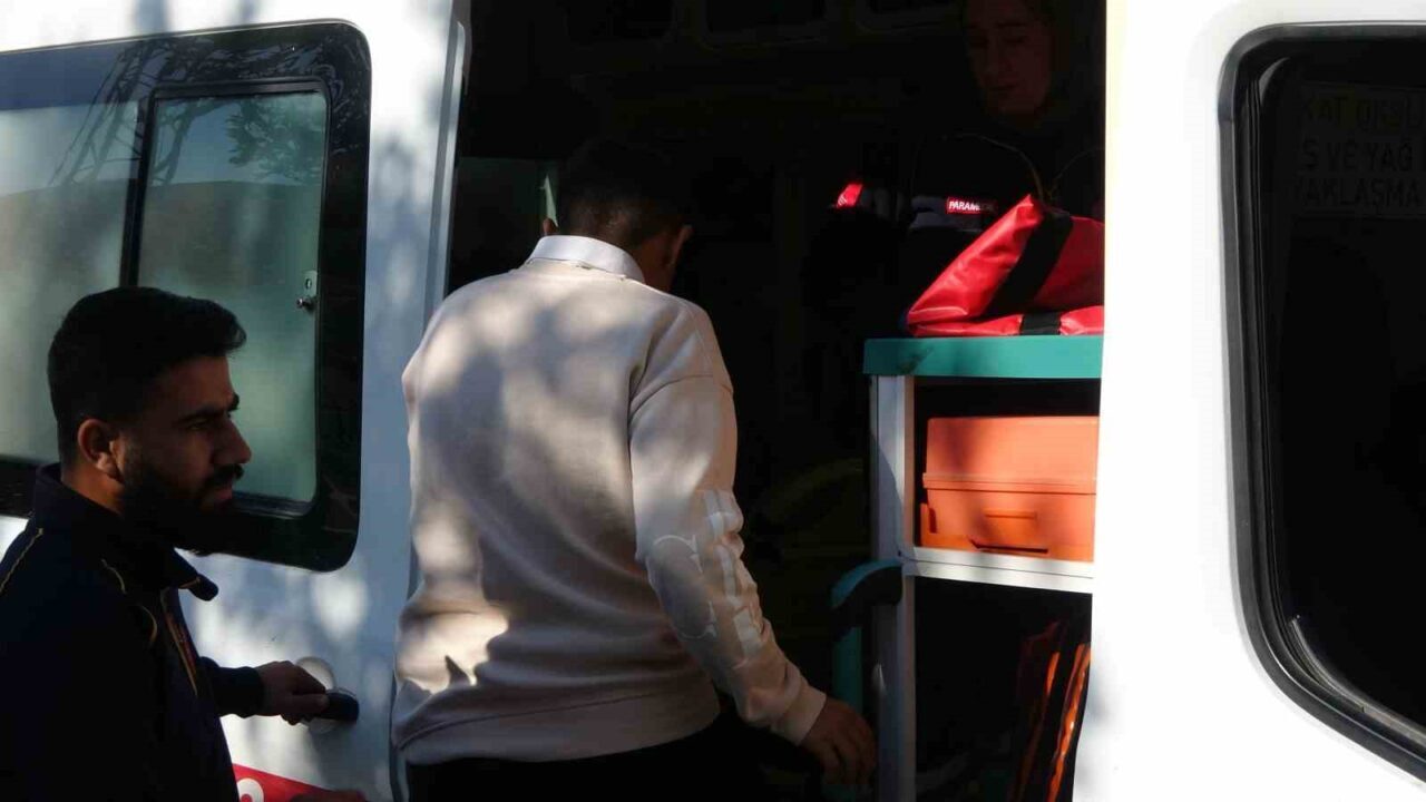 Adıyaman'da, Burhan S. adlı bir kişi, Yunus Emre Mahallesi'nde 15