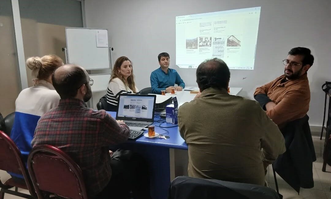 Bilecik Kent Belleği Yayın Kurulu'nun 7. toplantısı, Hakkı Aynur başkanlığında