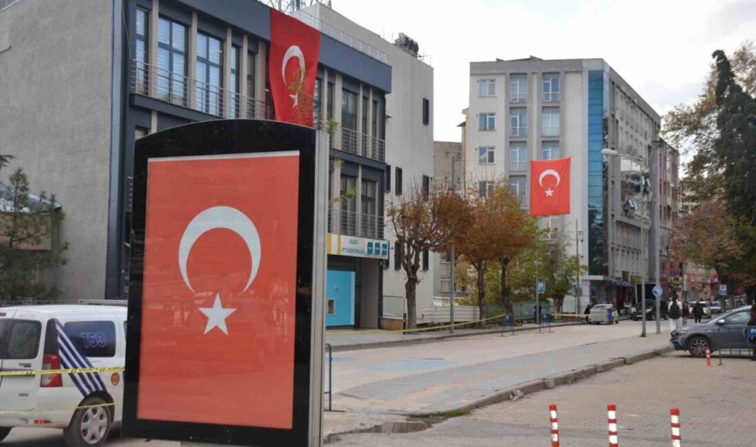 Bilecik, Şehit Hava Uçak Bakım Astsubay Üstçavuş İlhan Ongan’ın Cenaze Törenine Hazırlanıyor Bilecik, Gürcistan'da C130 uçağının düşmesi sonucu şehit olan Hava Uçak