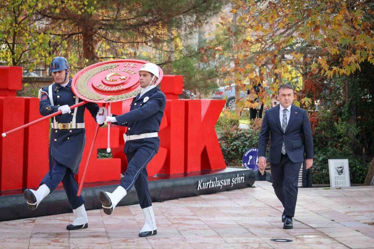 Bilecik ve ilçelerinde, Gazi Mustafa Kemal Atatürk'ün vefatının 87. yılı